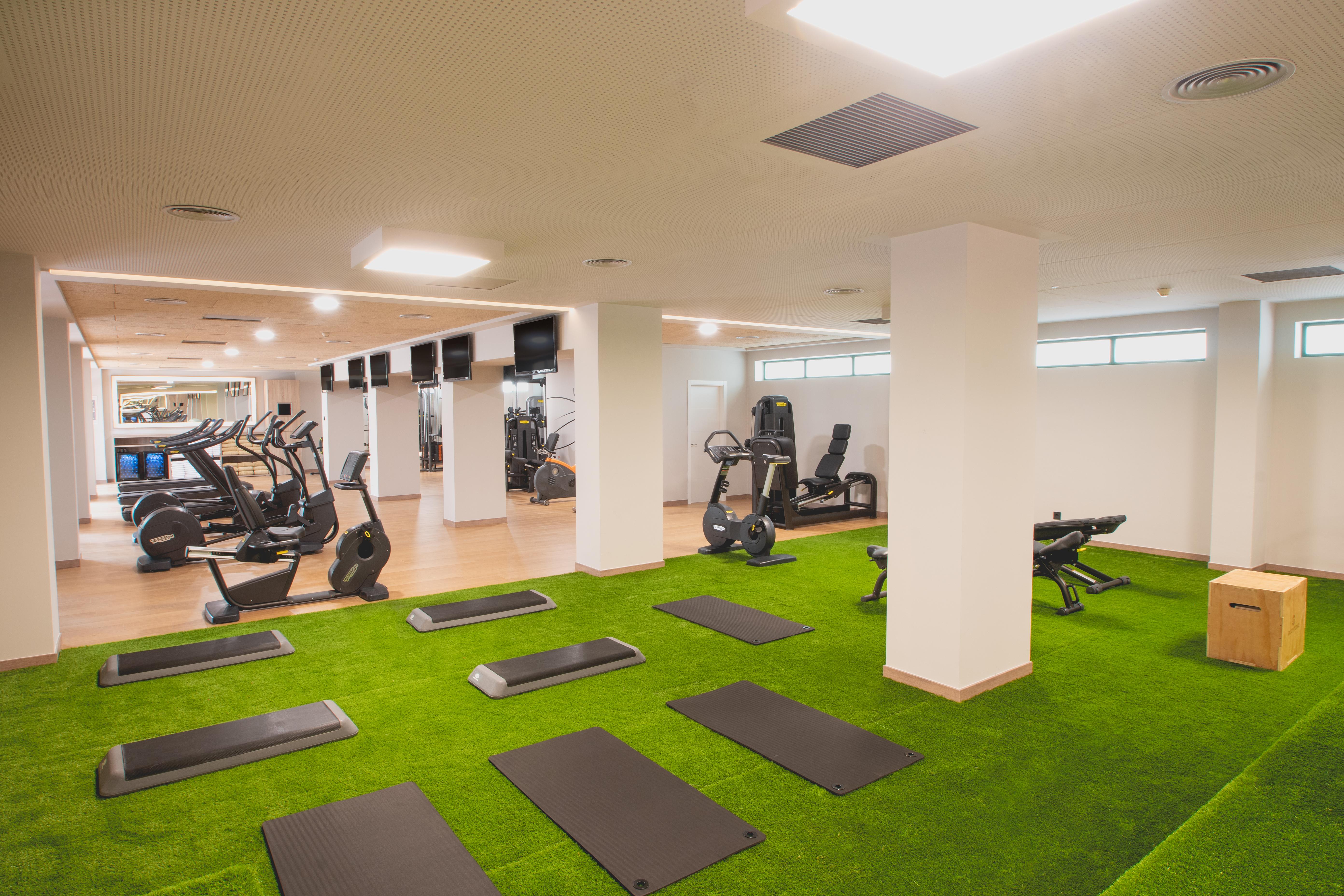 Dreams Lanzarote Playa Dorada Resort & Spa Playa Blanca  Esterno foto The gym at the hotel