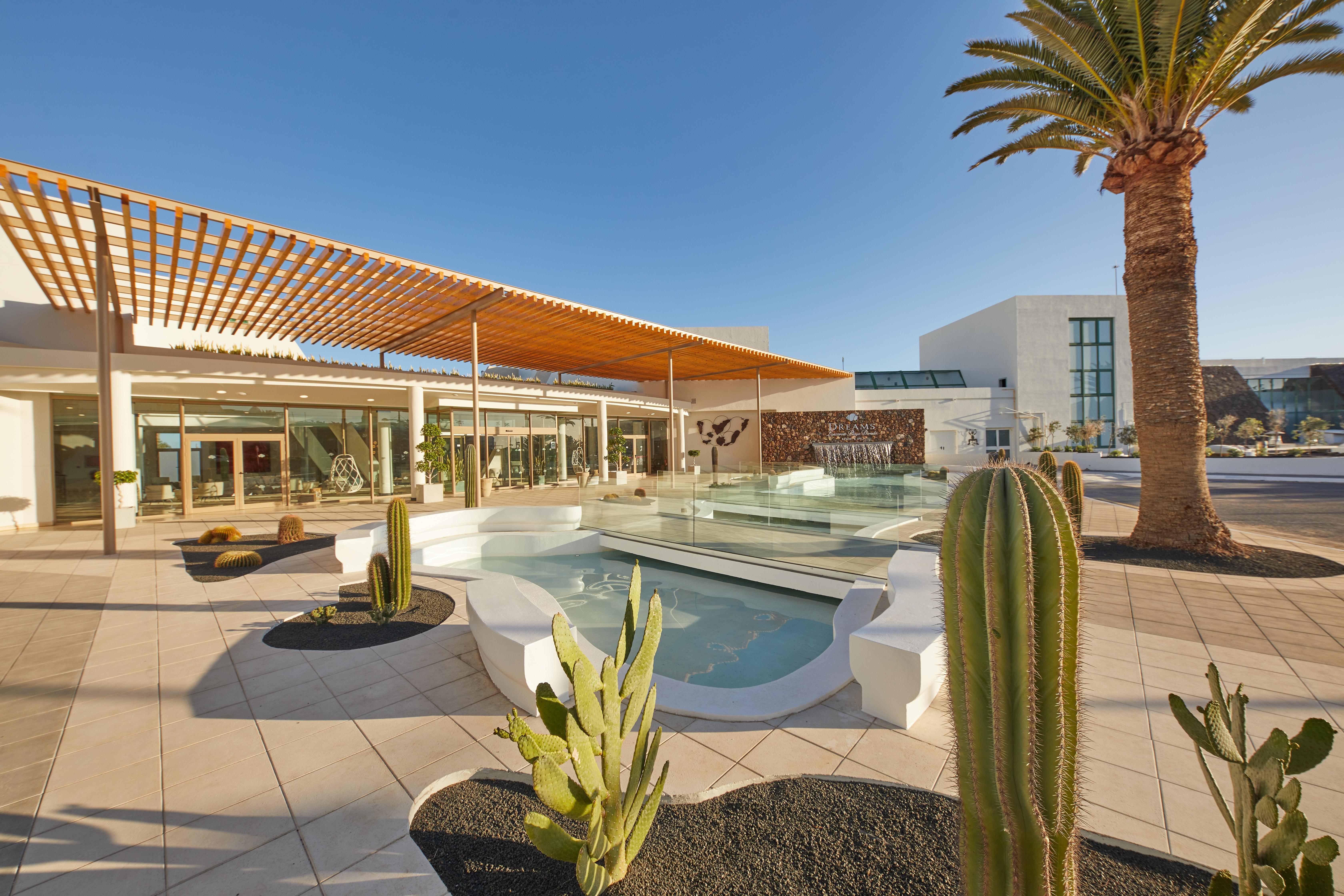 Dreams Lanzarote Playa Dorada Resort & Spa Playa Blanca  Esterno foto The new terminal