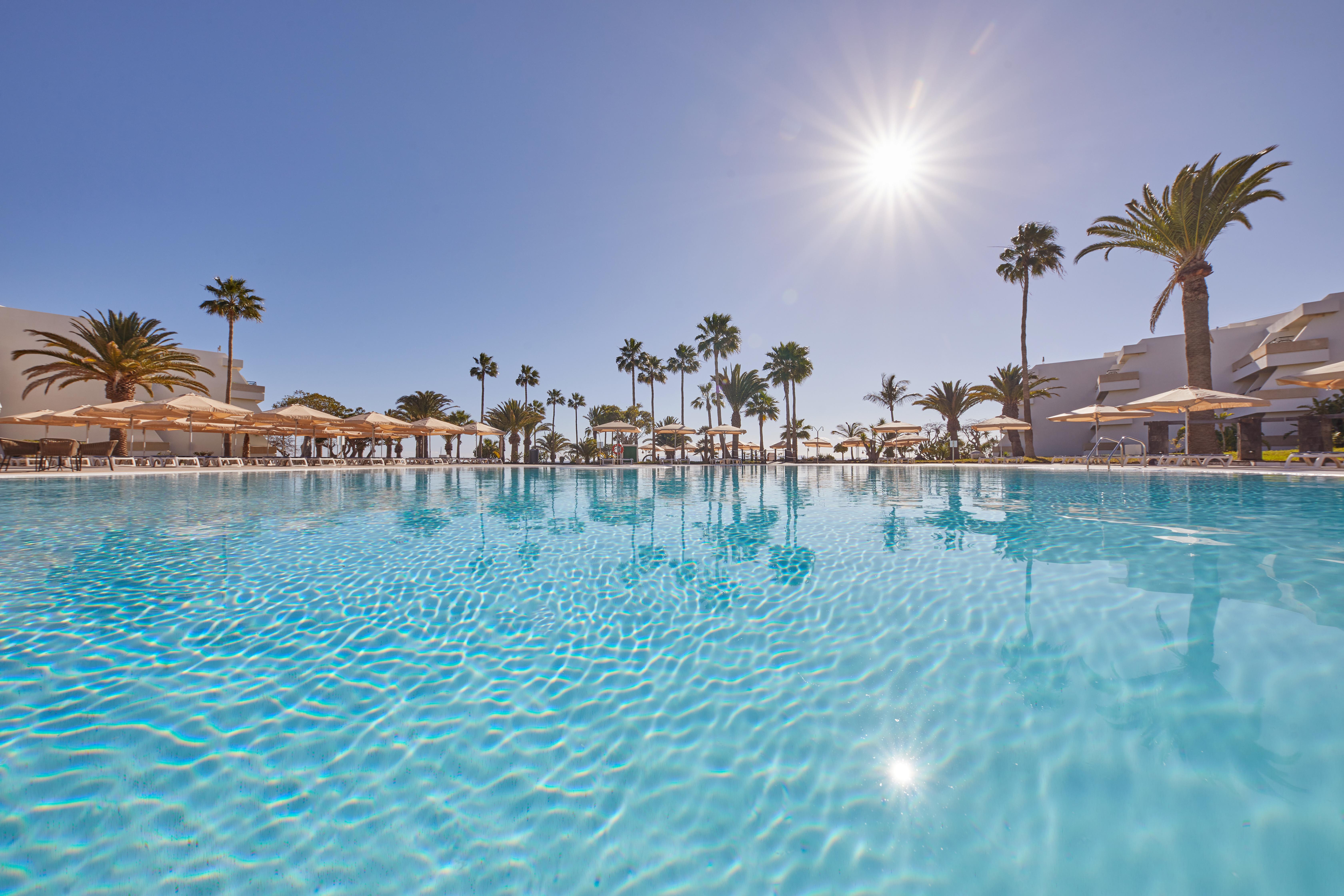 Dreams Lanzarote Playa Dorada Resort & Spa Playa Blanca  Esterno foto The swimming pool at the hotel
