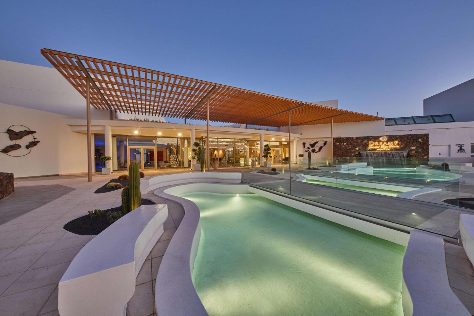 Dreams Lanzarote Playa Dorada Resort & Spa Playa Blanca  Esterno foto The hotel's main lobby