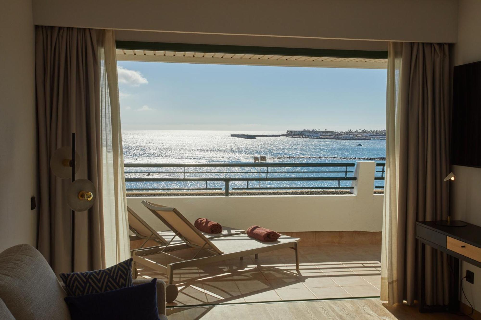 Dreams Lanzarote Playa Dorada Resort & Spa Playa Blanca  Esterno foto A room at the hotel